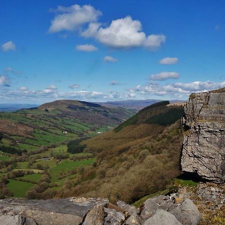 Wales' Highest Village - The Chartist Cottage - Trefil Tredegar Екстер'єр фото