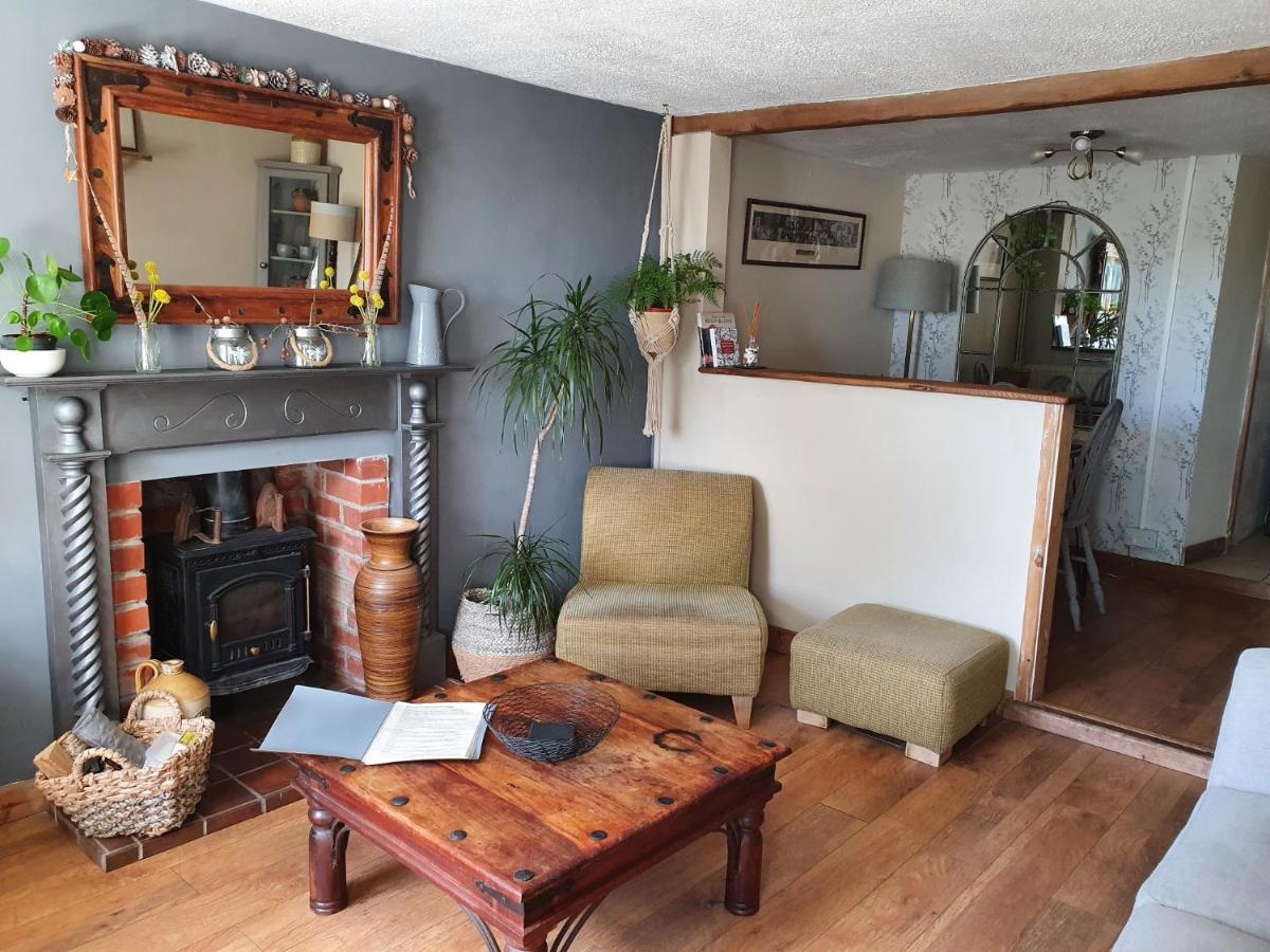 Wales' Highest Village - The Chartist Cottage - Trefil Tredegar Екстер'єр фото
