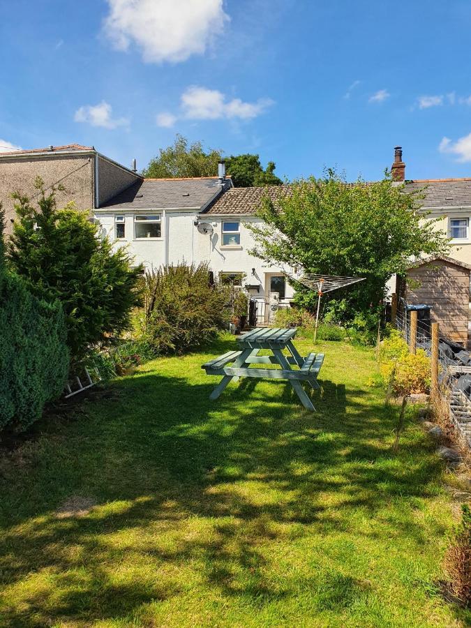 Wales' Highest Village - The Chartist Cottage - Trefil Tredegar Екстер'єр фото