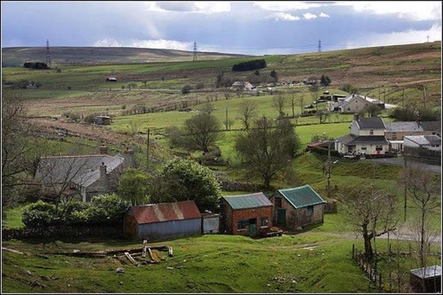 Wales' Highest Village - The Chartist Cottage - Trefil Tredegar Екстер'єр фото